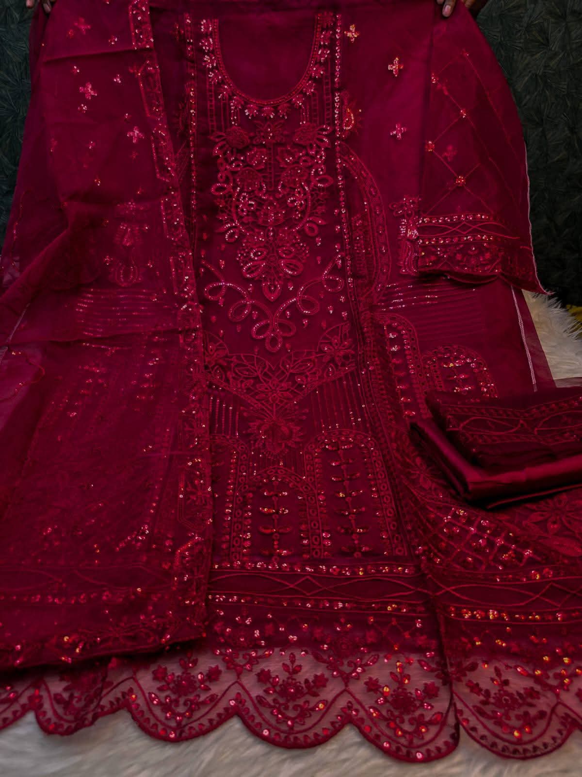 Pakistani Noor’s Unstitched party wear Code: 215